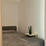 Large Cozy Studio With Balcony And Kitchen At Pasing