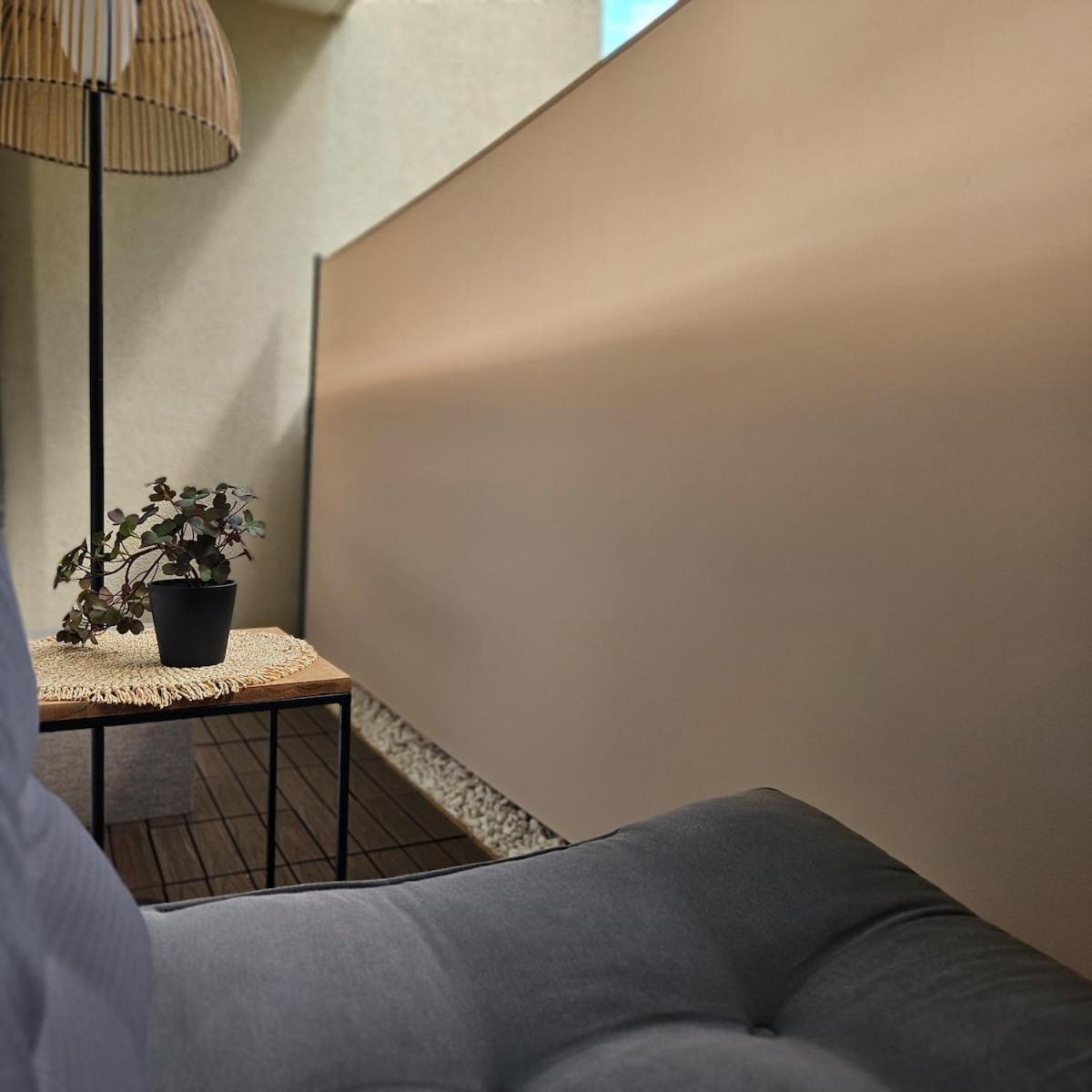 Apartamento Large Cozy With Balcony And Kitchen At Pasing